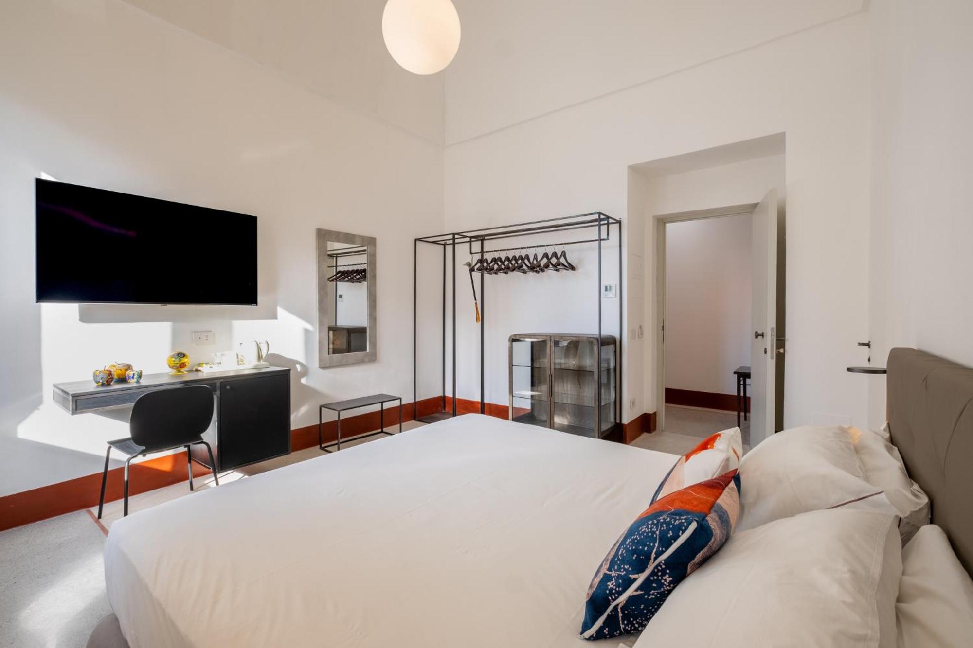 Dimora Del Vescovo Art Boutique Hotel ミネルヴィーノ・ディ・レッチェ エクステリア 写真
